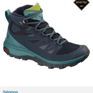 Salomon Women’s OutLine Mid Gore-Tex Hiking Boots Sz 8